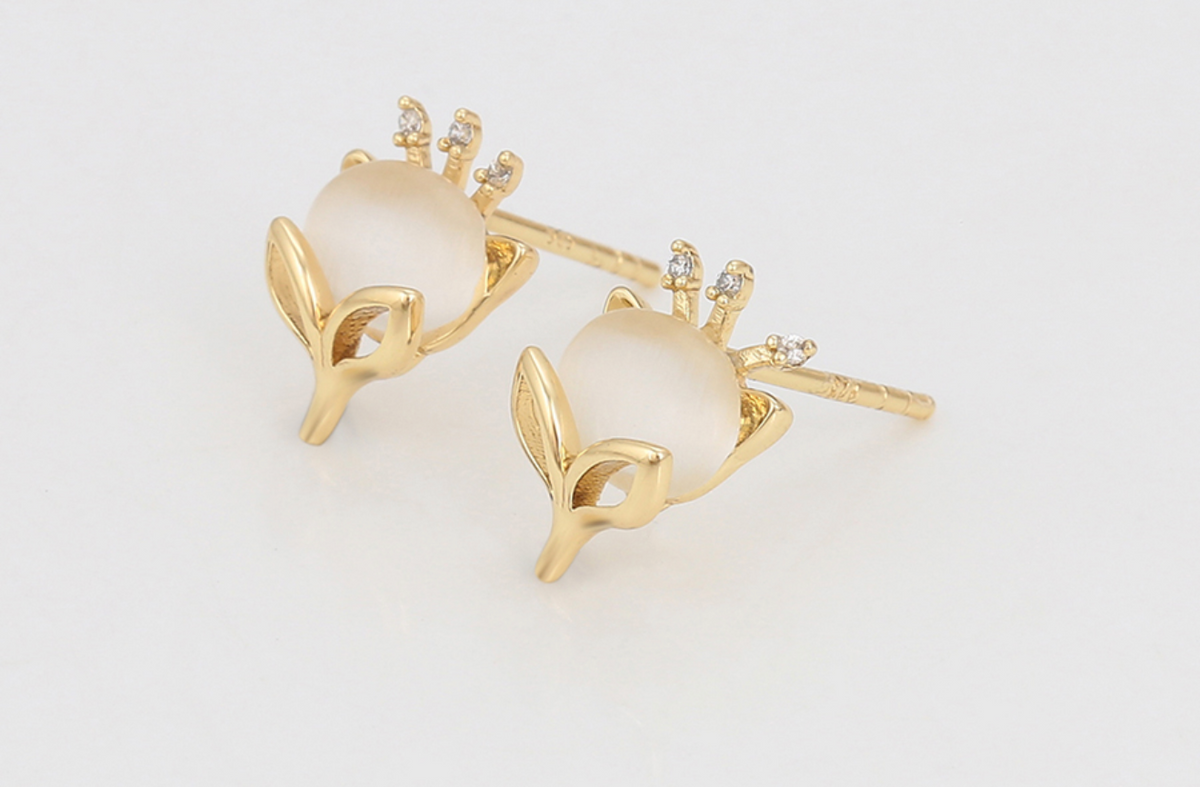 Renard Moonstone Studs